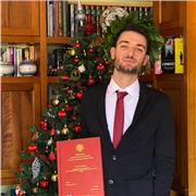 Laureato Liceo Scientifico 94/100 impartisce lezioni di fisica per liceo e matematica delle medie
